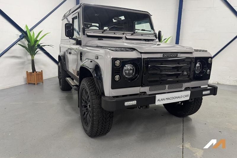 Used Land Rover Defender 120 HP (88 kW) 2005 Blue Hatchback