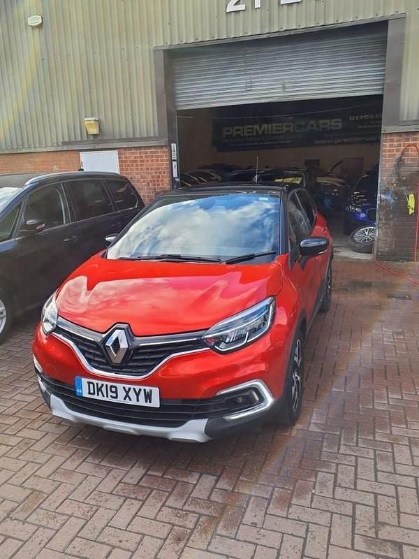 Used Renault Captur GT-Line 90 HP (66 kW) 2019 Red SUV
