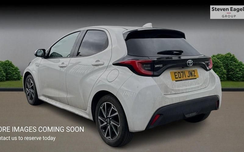 Used Toyota Yaris Hybrid Design 116 HP (85 kW) 2026 Hatchback