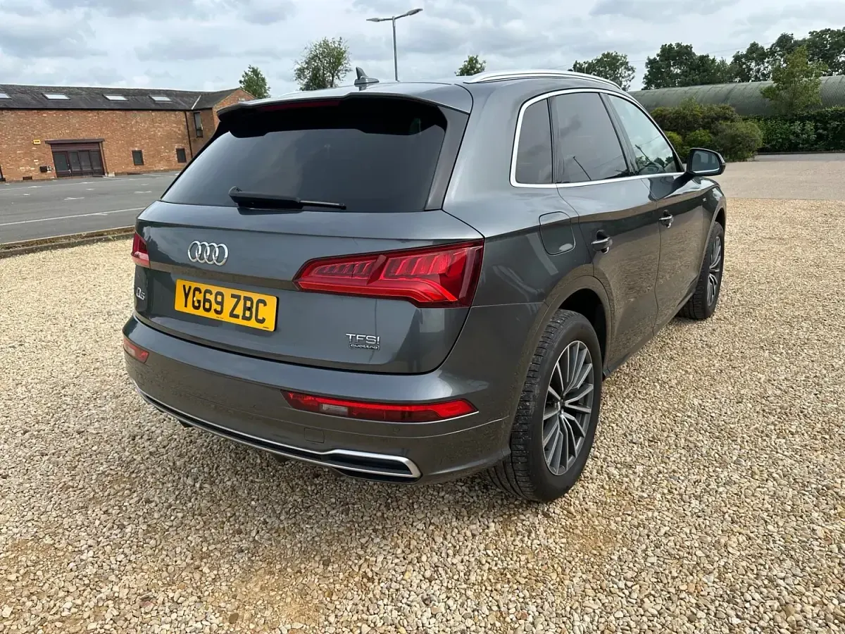 Used Audi Q5 S-Line 245 HP (180 kW) 2019 Grey SUV