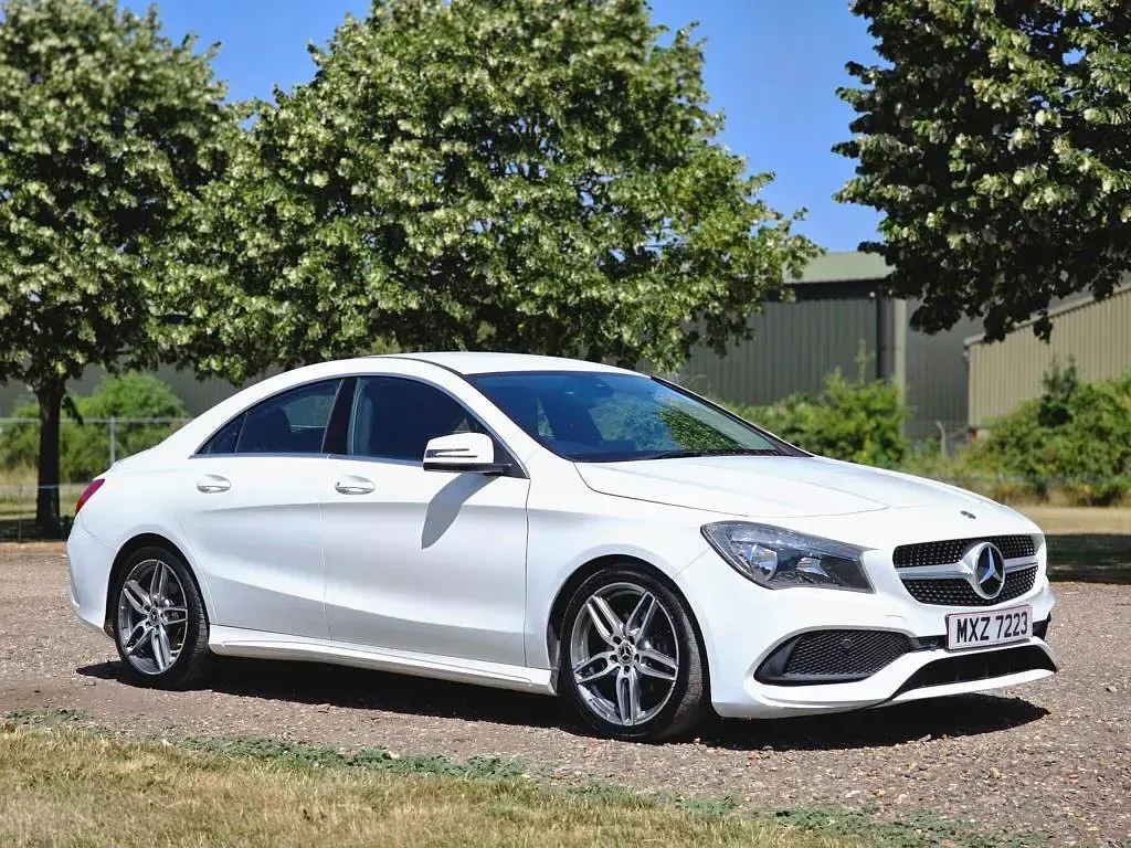 Used Mercedes CLA200 AMG line 156 HP (114 kW) 2018 White Coupe