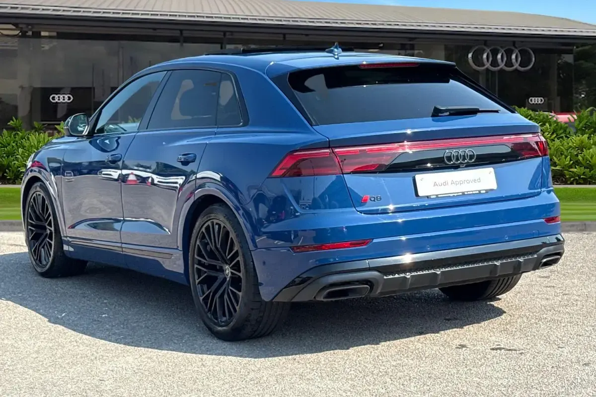 Used Audi Q8 Black Edition 286 HP (210 kW) 2024 Blue SUV