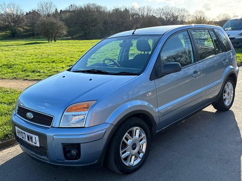Used Ford Fusion Zetec 2007 Blue Hatchback