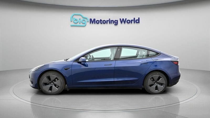 Used Tesla Model 3 Standard Range Plus 222 kW (302 HP) 2021 Blue Sedan