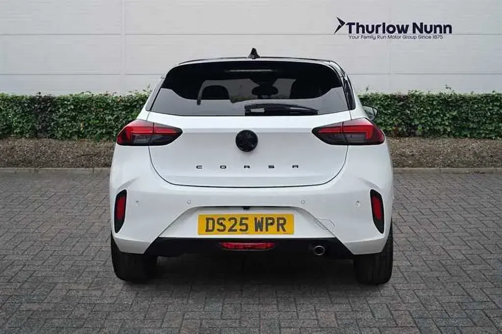 Used Vauxhall Corsa Ultimate 100 HP (73 kW) 2025 White Hatchback