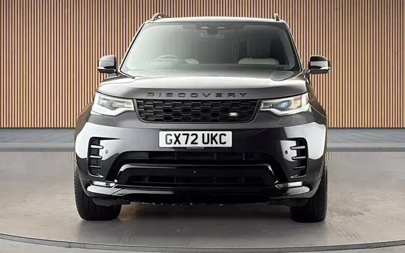 Used Land Rover Discovery 5 HSE Dynamic 300 HP (220 kW) 2022 SUV