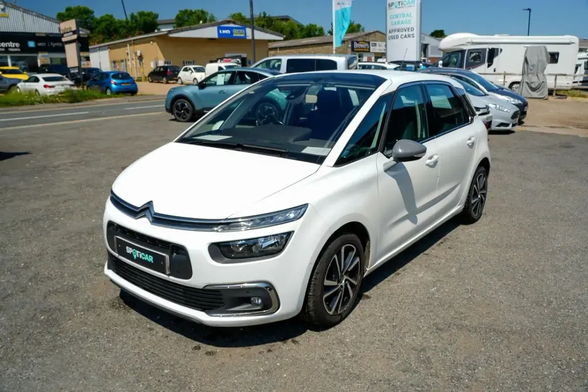 Used Citroën C4 Picasso Feel 118 HP (86 kW) 2016 White MPV