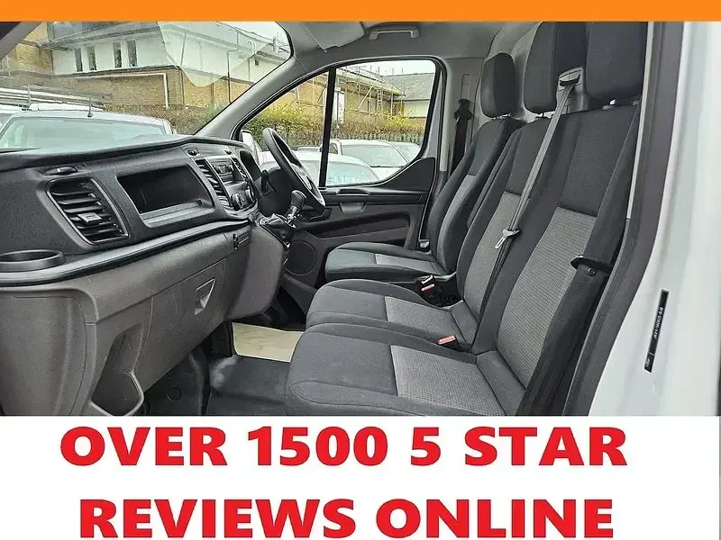 Used Ford Transit Custom 105 HP (77 kW) 2019 White Van