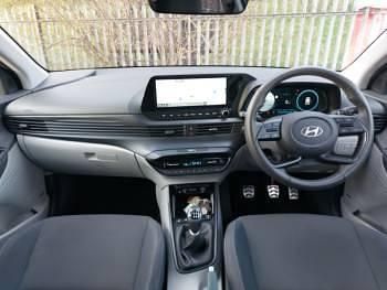 Used Hyundai Bayon Ultimate 100 HP (73 kW) 2024 Red SUV