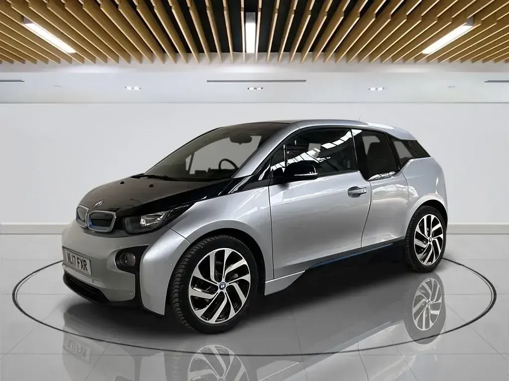 Begagnad BMW i3 Comfort Edition 125 kW (170 HK) 2017 Silver Halvkombi