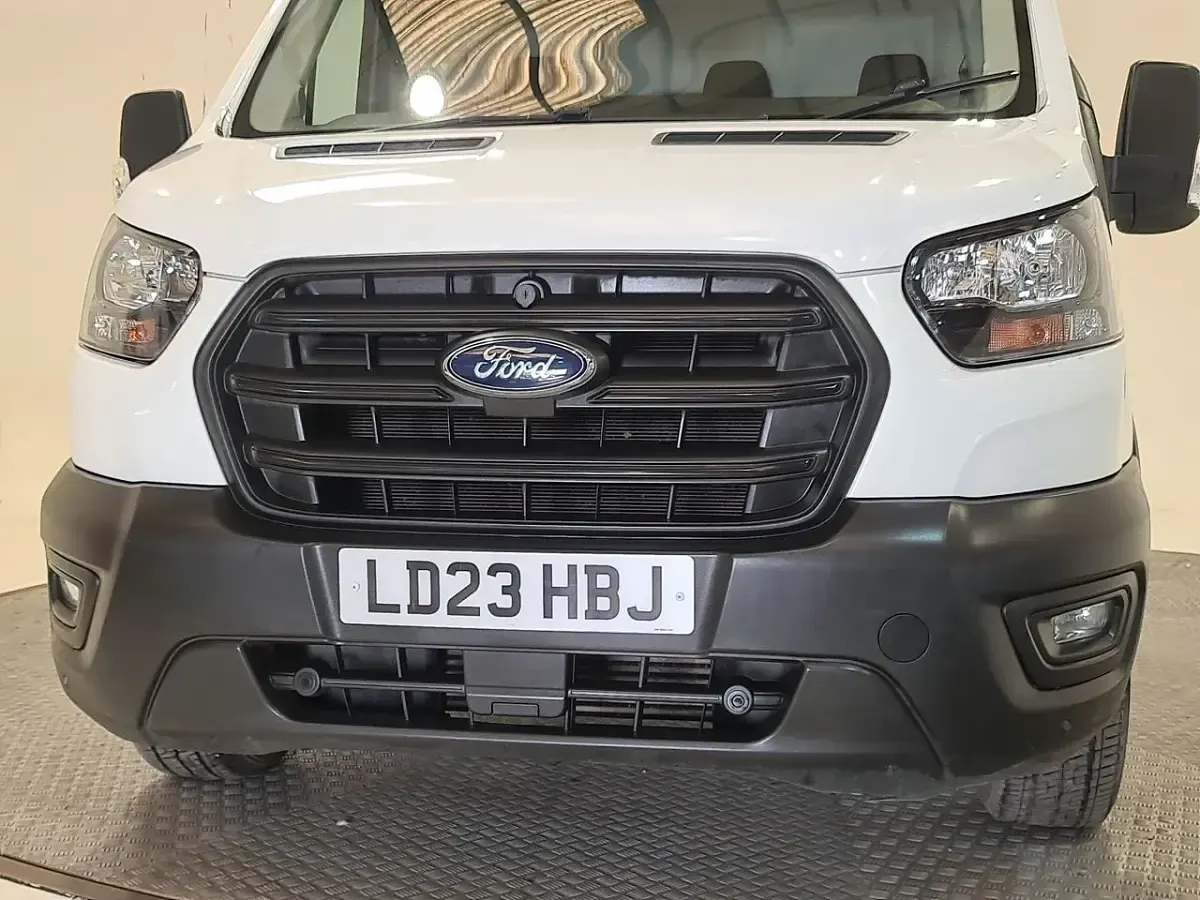 Used Ford Transit 130 HP (95 kW) 2023 White Van