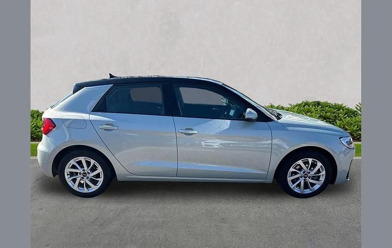 Used Audi A1 Sport 108 HP (79 kW) 2023 Silver SUV