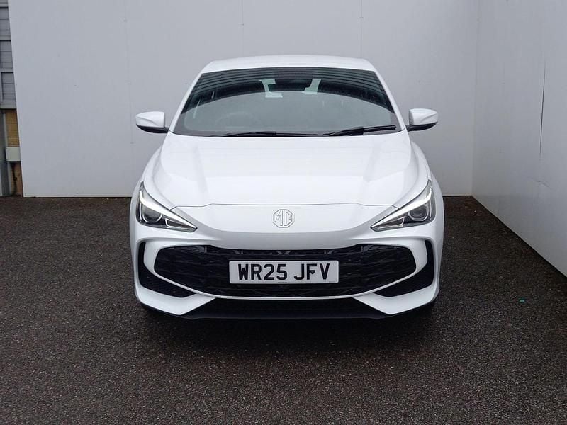 White Used 2025 MG MG3 SE Hatchback | £16,490 (Good price) - Image 1/4
