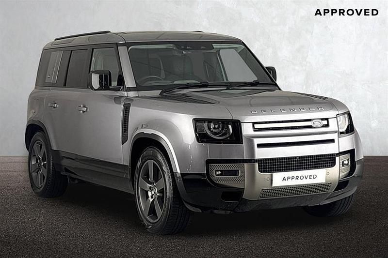 Eiger grey Used 2024 Land Rover Defender HSE Dynamic Estate | £61,980 (Good price) - Image 1/3