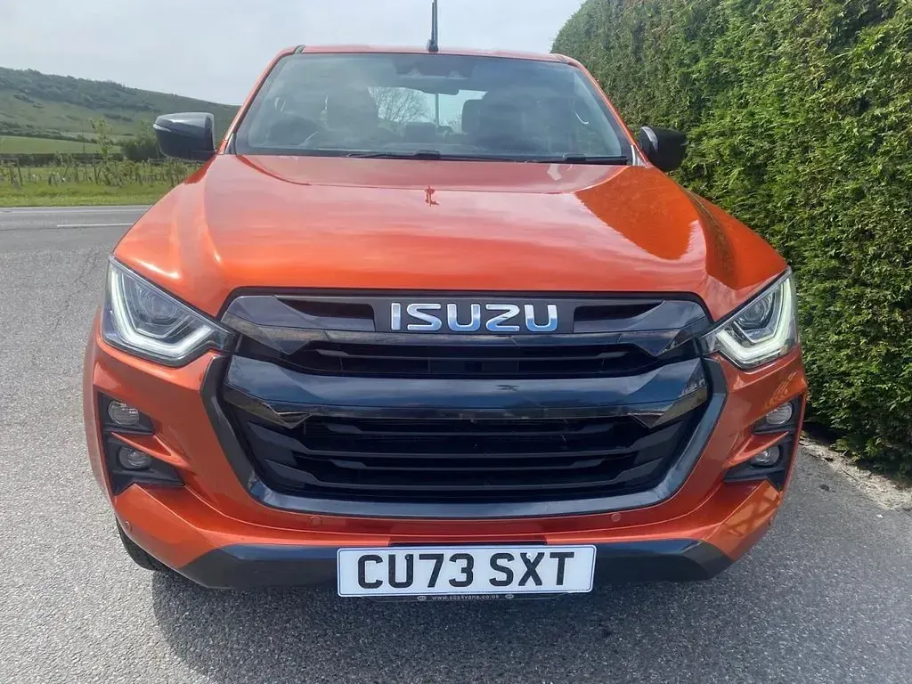 Used Isuzu D-Max 2023 Orange Pickup