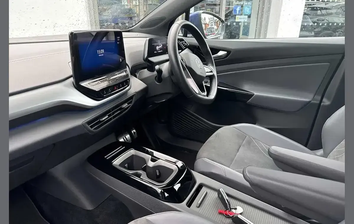 Used VW ID.4 Pure 108 kW (148 HP) 2023 Blue SUV