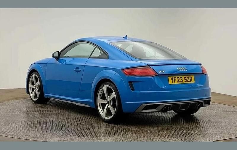 Begagnad Audi TT S-Line 194 HK (142 kW) 2023 Blå Sportkupé