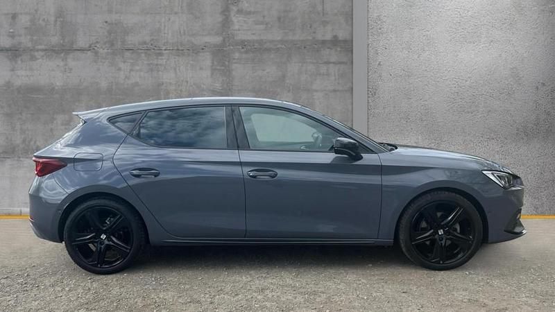 Used Seat Leon Black Edition 150 HP (110 kW) 2025 Graphene grey