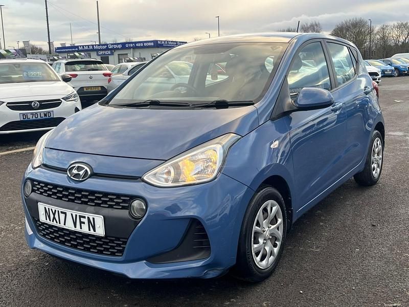Used Hyundai i10 SE 66 HP (48 kW) 2017 Blue Hatchback