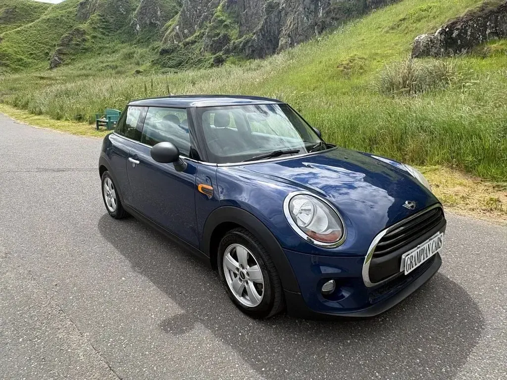 Used Mini ONE Hatch 102 HP (75 kW) 2014 Blue Hatchback