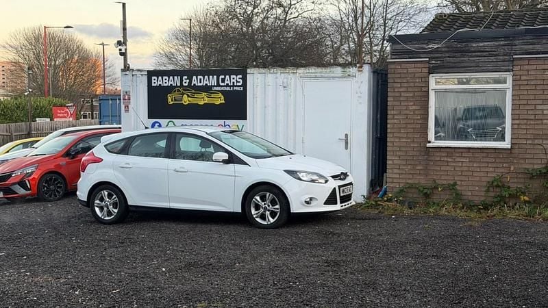 White Used 2012 Ford Focus Zetec Hatchback | £3,750 (Good price) - Image 1/4