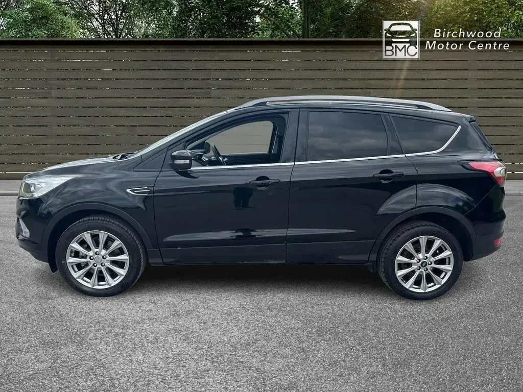 Used Ford Kuga Titanium 150 HP (110 kW) 2019 Black SUV