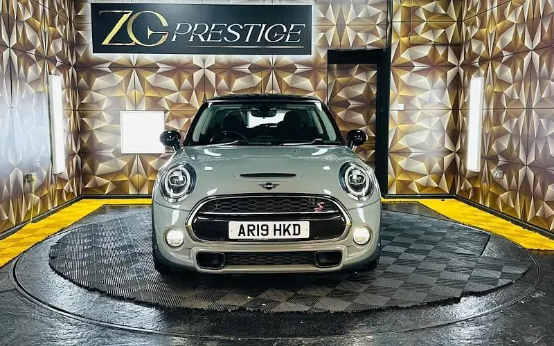 Used Mini Cooper S Classic 192 HP (141 kW) 2019 Grey Hatchback