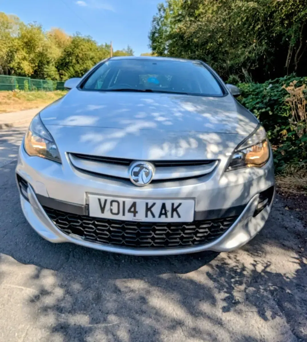 Used Vauxhall Astra 162 HP (119 kW) 2014 Silver Hatchback