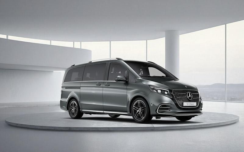 New 2025 Mercedes V220 Premium MPV | £76,300 (Fair price) - Image 1/4