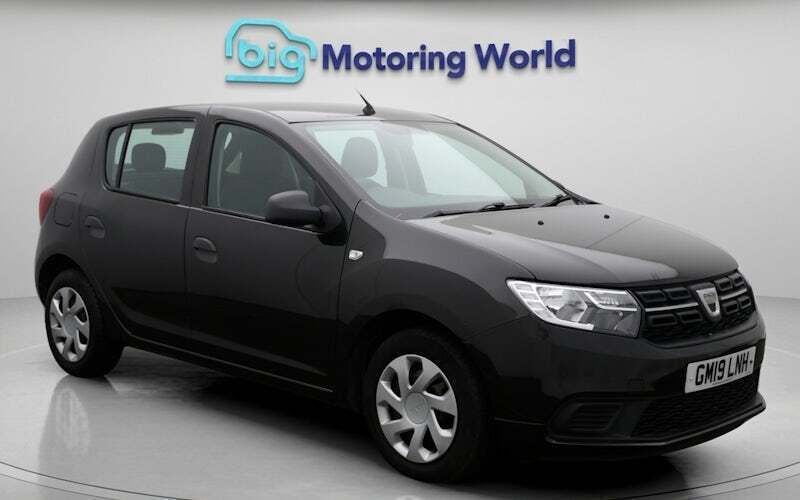Used 2018 Dacia Sandero Essentiel Hatchback | £6,900 (Good price) - Image 1/4
