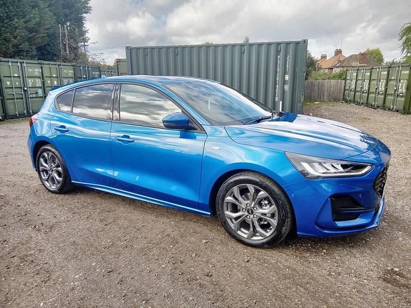 Used Ford Focus ST-Line 125 HP (91 kW) 2024 Blue Hatchback