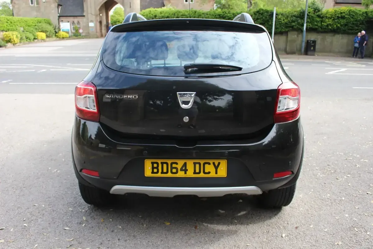 Usado Dacia Sandero Stepway Ambiance 2014 Negro Utilitario