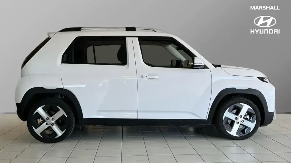 New Hyundai Inster 85 kW (116 HP) 2026 White Hatchback