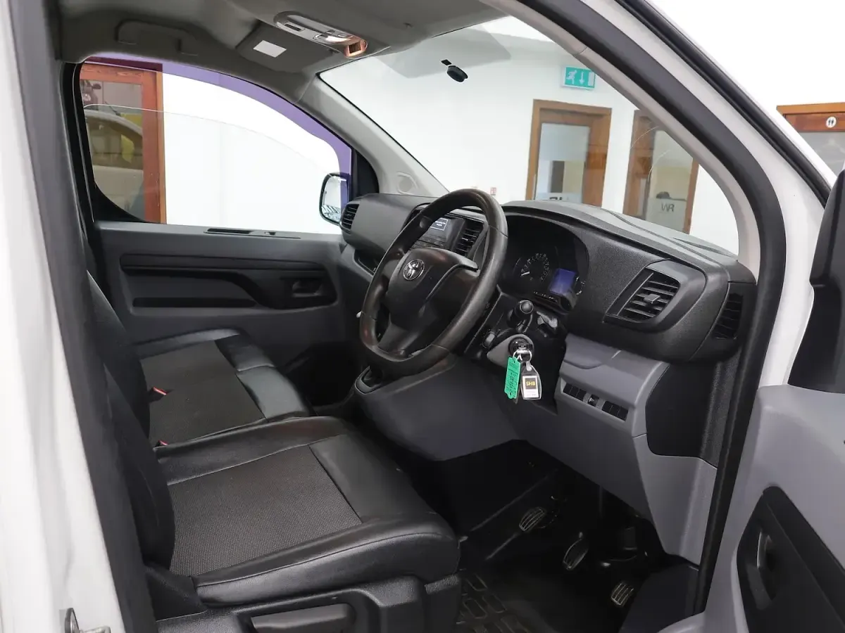 Used Toyota Proace Comfort 2018 White MPV