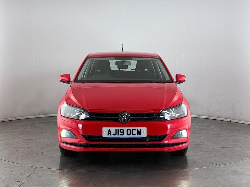 Used VW Polo SE 95 HP (69 kW) 2019 Red Hatchback