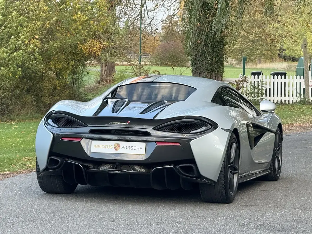 Used McLaren 570S 570 HP (419 kW) 2016 Silver Coupe