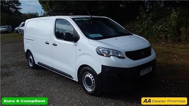 White Used 2022 Peugeot Expert Premium Van | £10,999 (Good price) - Image 1/4