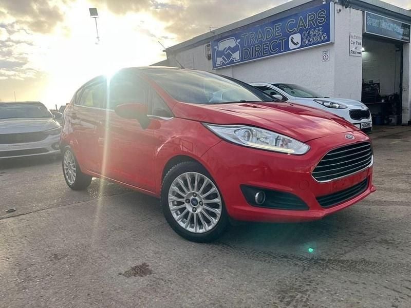 Red Used 2013 Ford Fiesta Titanium Hatchback | £3,399 (Good price) - Image 1/4