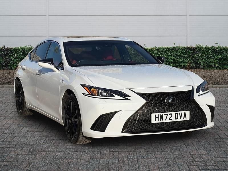 Used Lexus ES300H Sport Line 2023 White Sedan