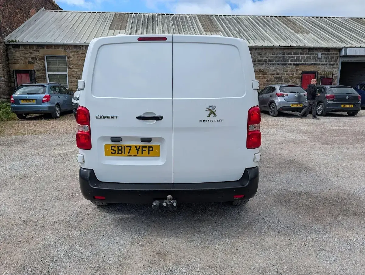Used Peugeot Expert 2017 White Van
