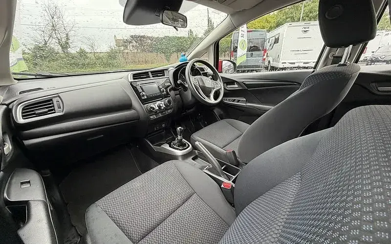 Used Honda Jazz S 102 HP (75 kW) 2020 Hatchback