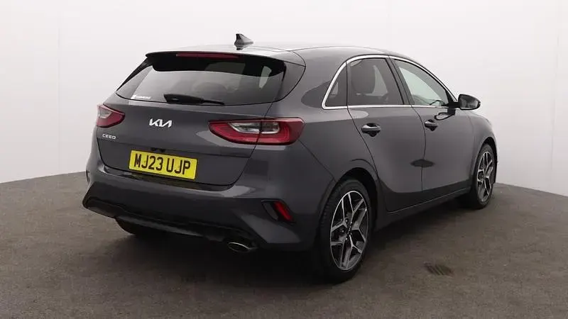 Used Kia Ceed 158 HP (116 kW) 2023 Grey Hatchback
