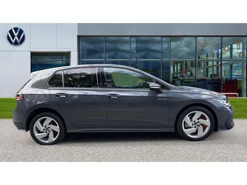 Used VW Golf VIII GTE 272 HP (200 kW) 2025
