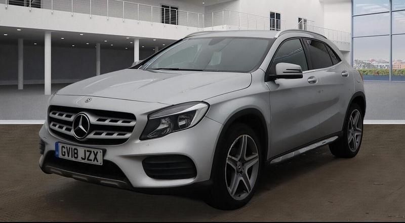 Used Mercedes GLA200 AMG line 136 HP (100 kW) 2018 Silver SUV