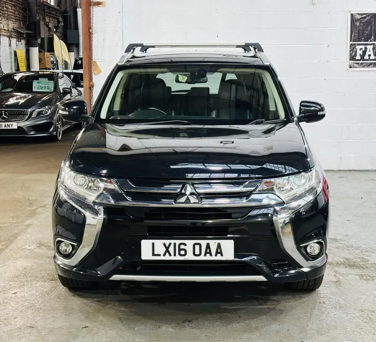 Used Mitsubishi Outlander P-HEV 2016 Black Estate