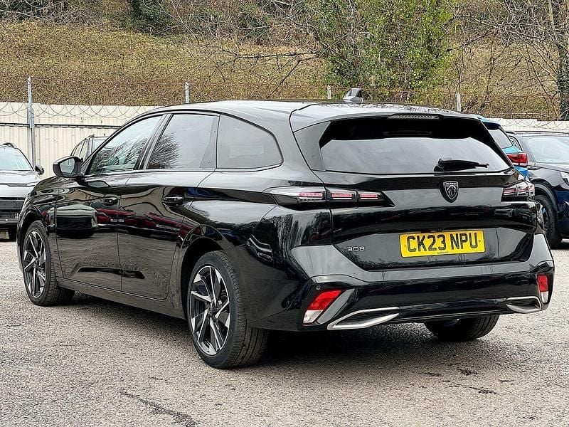 Used Peugeot 308 SW Allure Premium 129 HP (94 kW) 2023 Black Estate