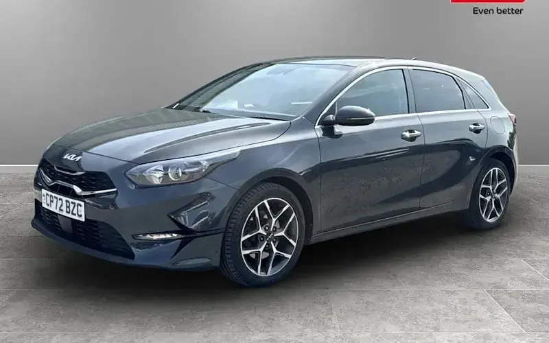 Used Kia Ceed 160 HP (117 kW) 2021 Grey Hatchback