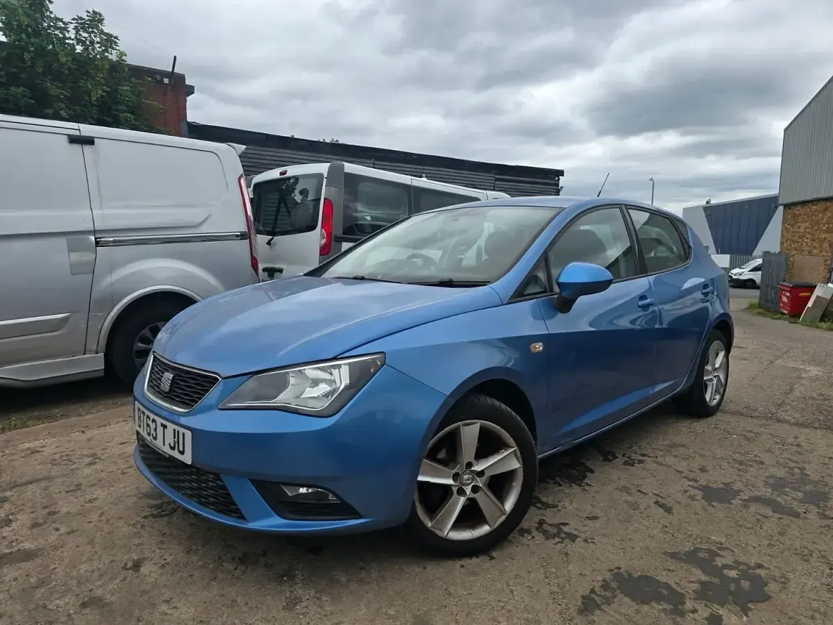 Used Seat Ibiza 85 HP (62 kW) 2013 Blue Hatchback