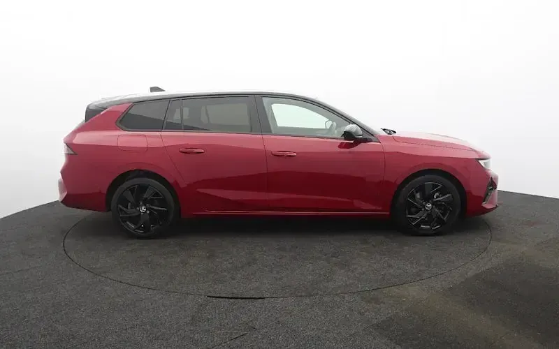 Used Vauxhall Astra 131 HP (96 kW) 2026 Estate