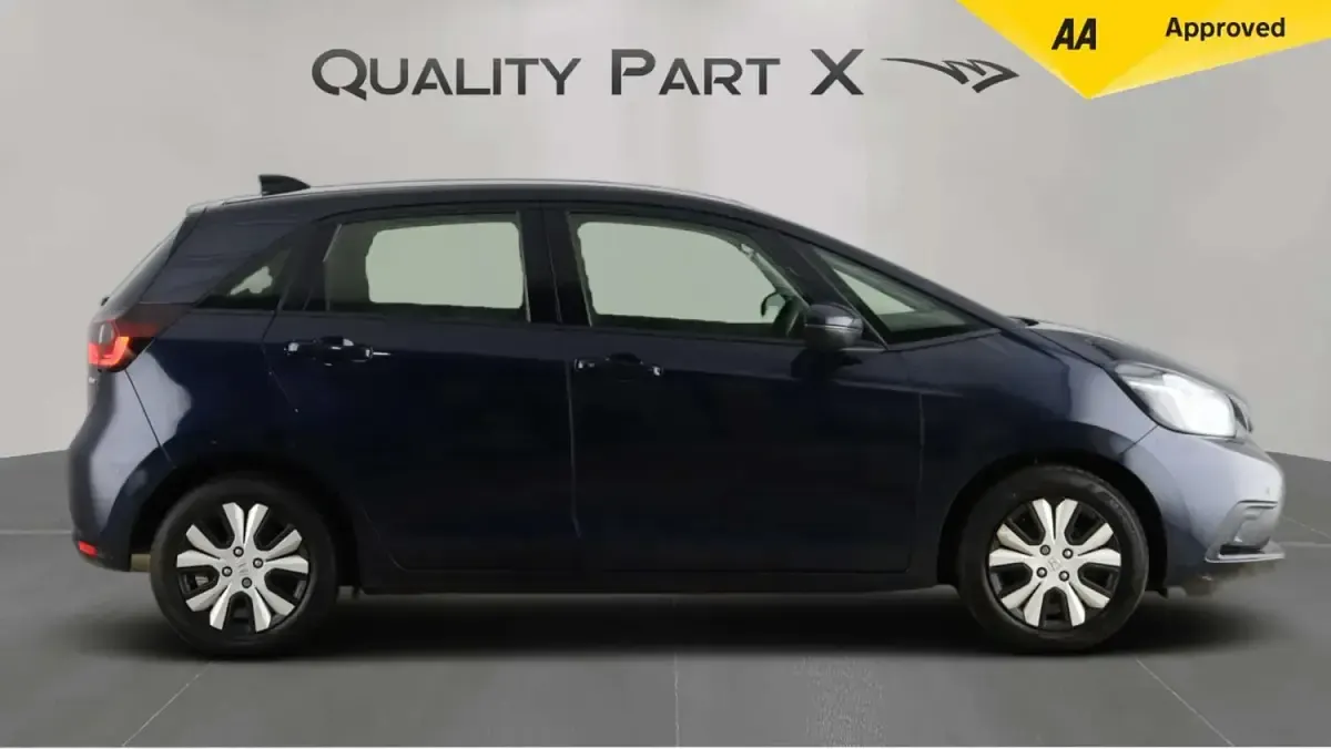 Used Honda Jazz Hybrid 109 HP (80 kW) 2023 Blue Hatchback